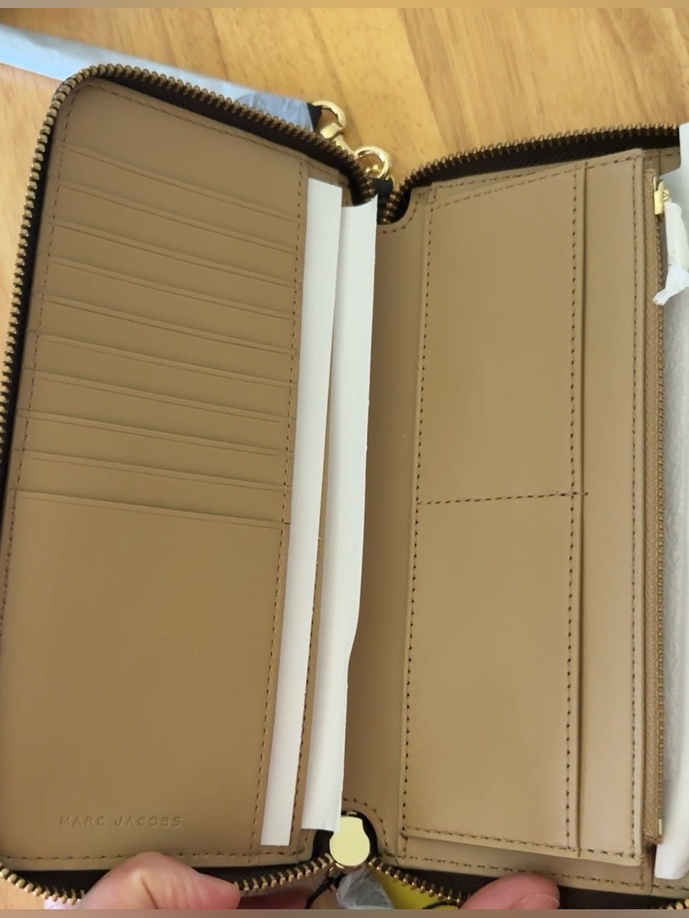 Marc Jacob’s Wallet - Picture 4 of 4